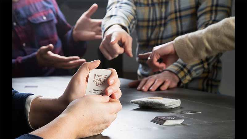 Luật chơi bài Ma Sói đơn giản: Tân thủ cần biết để nhập cuộc