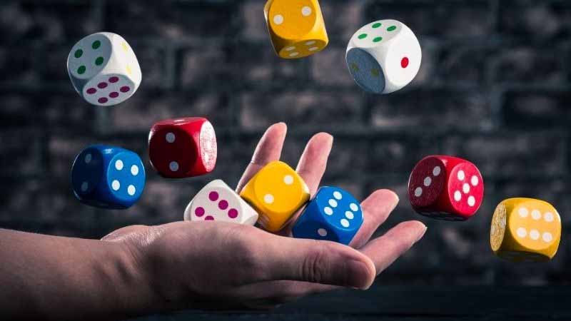 Tài xỉu tiếng Anh là gì? Tìm hiểu khái niệm và cách chơi phổ biến