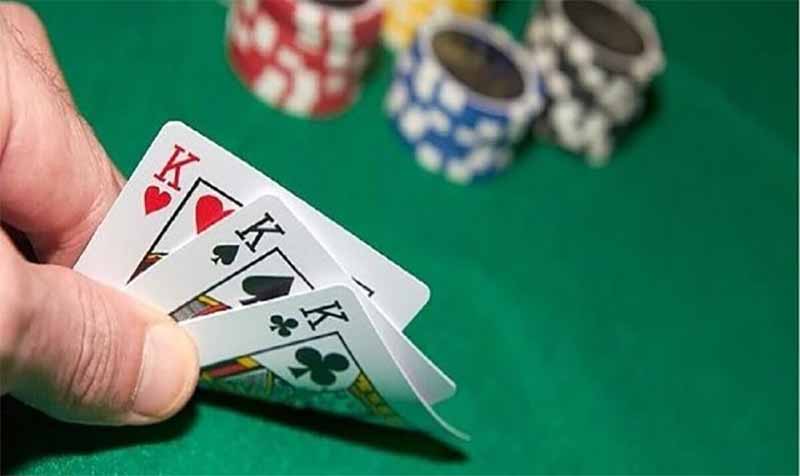 Bài liêng là gì? Khám phá thú vị và có nên chơi online hay không?