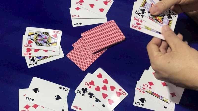 Luật chơi bài liêng chi tiết cho tân thủ dễ hiểu, dễ thắng