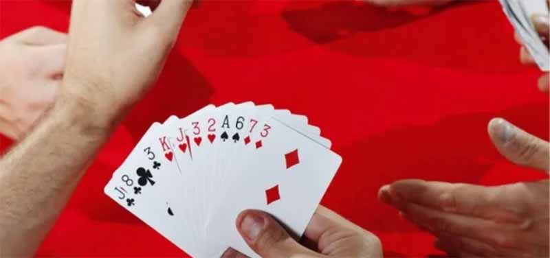 Luật chơi bài Sâm chi tiết: Hướng dẫn tân thủ dễ hiểu, dễ thắng