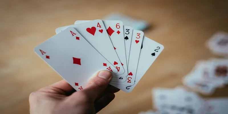 Luật chơi bài Sâm chi tiết: Hướng dẫn tân thủ dễ hiểu, dễ thắng