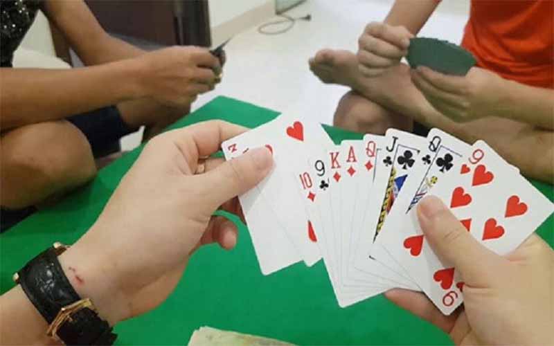 Luật chơi bài tiến lên miền Bắc đầy đủ, dễ hiểu cho người mới